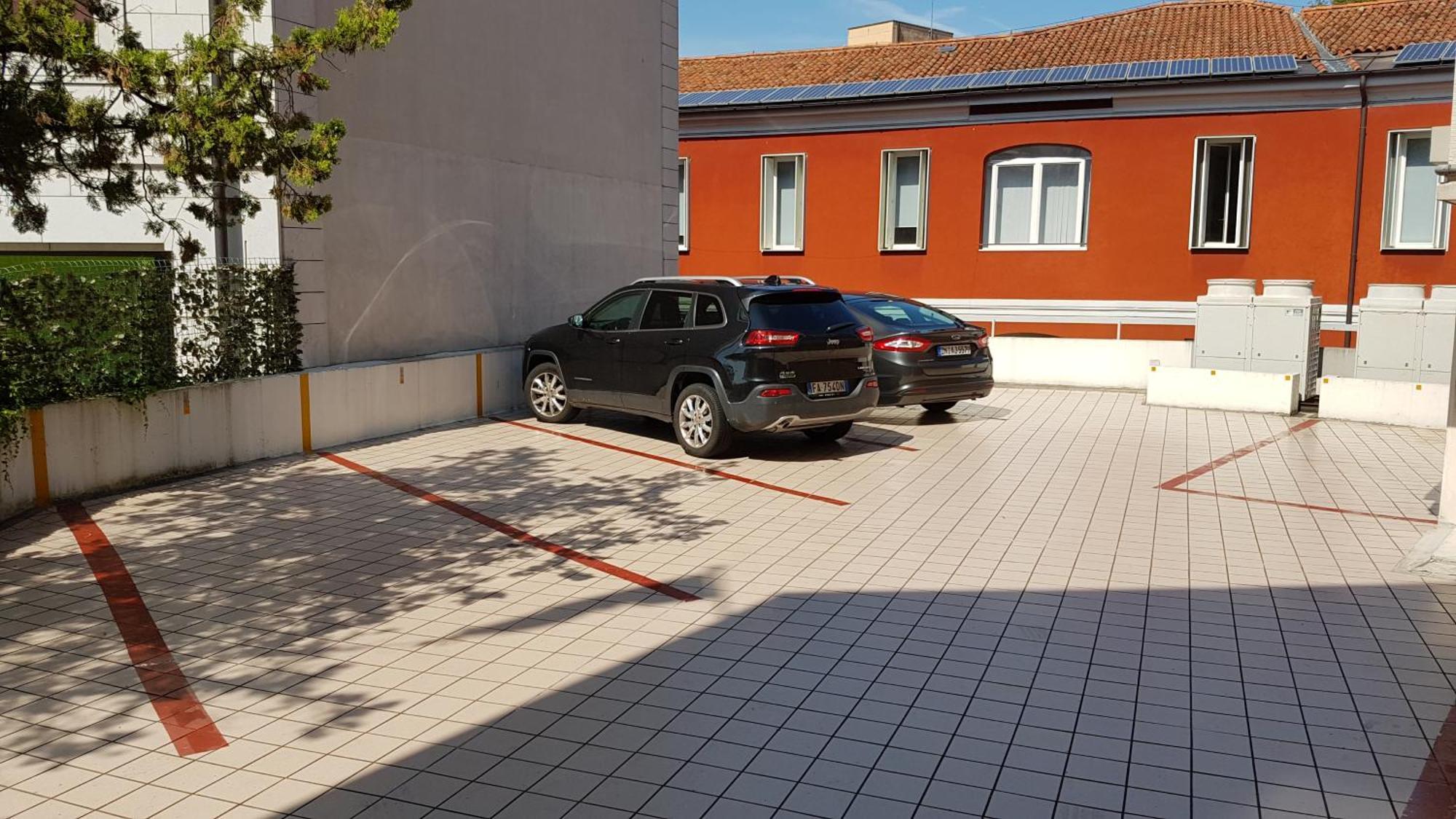 Hotel Minerva Pordenone Ngoại thất bức ảnh